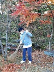 武田神社　掃除