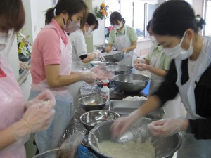 餅まるめる