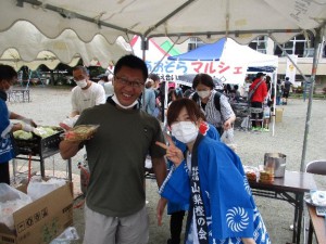 課長と岸川さん