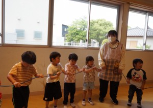 ③