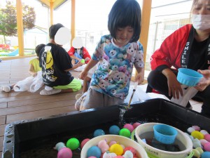 ②